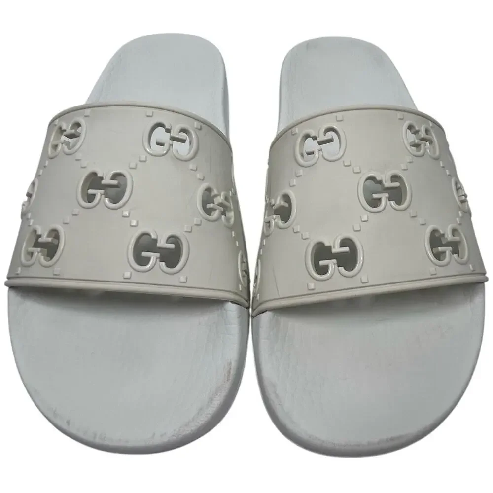 Gucci Rubber GG Monogram Slide Sandals in white rubber, water-resistant, size 8 - Picture 5 of 9